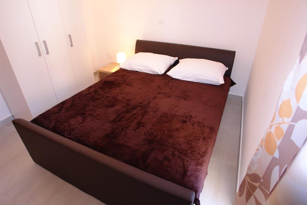 Robinson Bella Apartment Bogomolje ภายนอก รูปภาพ