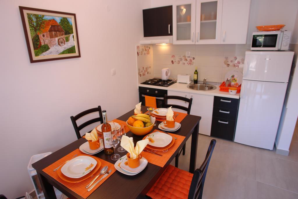 Robinson Bella Apartment Bogomolje ภายนอก รูปภาพ